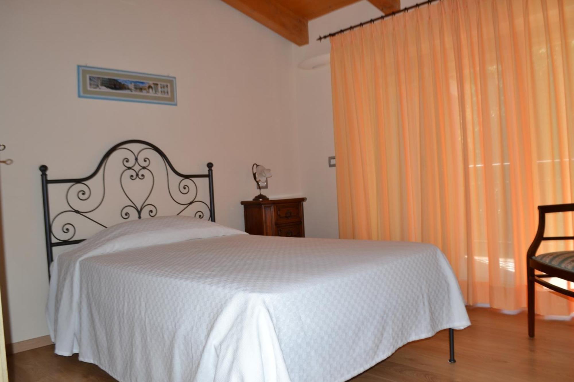 B&B Spring Perugia Szoba fotó